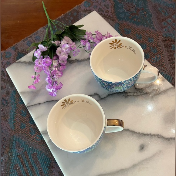 2 Lilly Pulitzer Coffee Mugs, Purple Lion w Blue Green Floral & Gold Handles - Picture 10 of 12